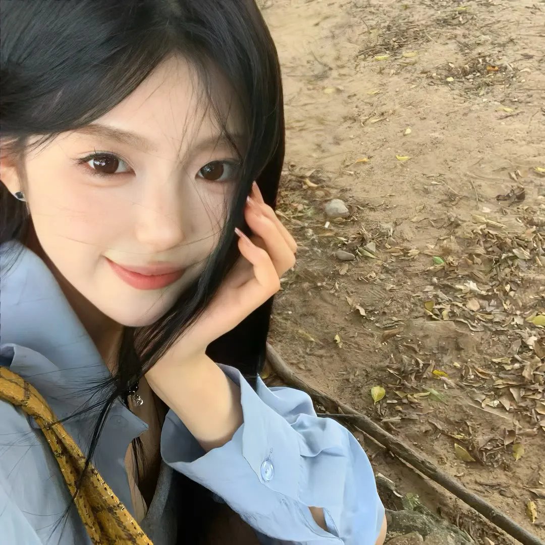 半岛少女 海报